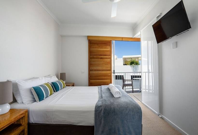 Апартаменты 2 Спальни, Rolling Surf Resort