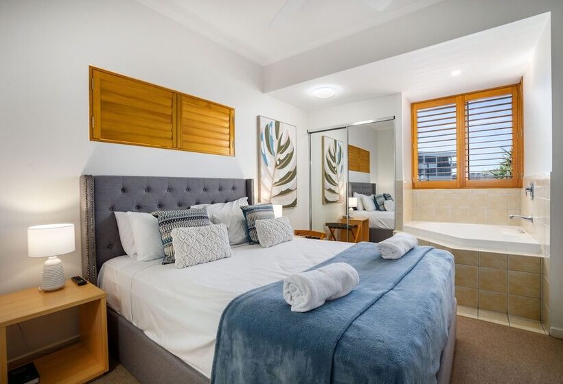 Апартаменты 2 Спальни, Rolling Surf Resort