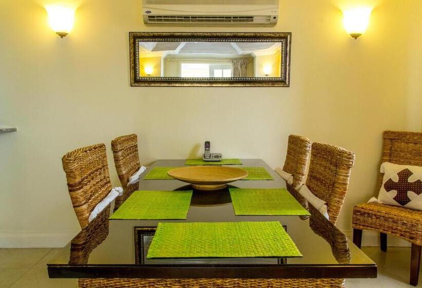 آپارتمان لوکس 2 خوابه, White Sands Beach Condos