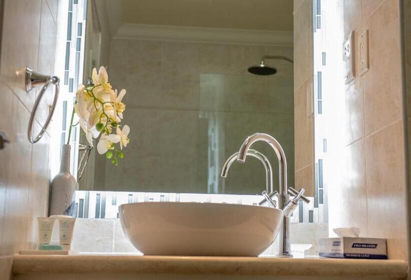 سوئیت 2 خوابه, White Sands Beach Condos