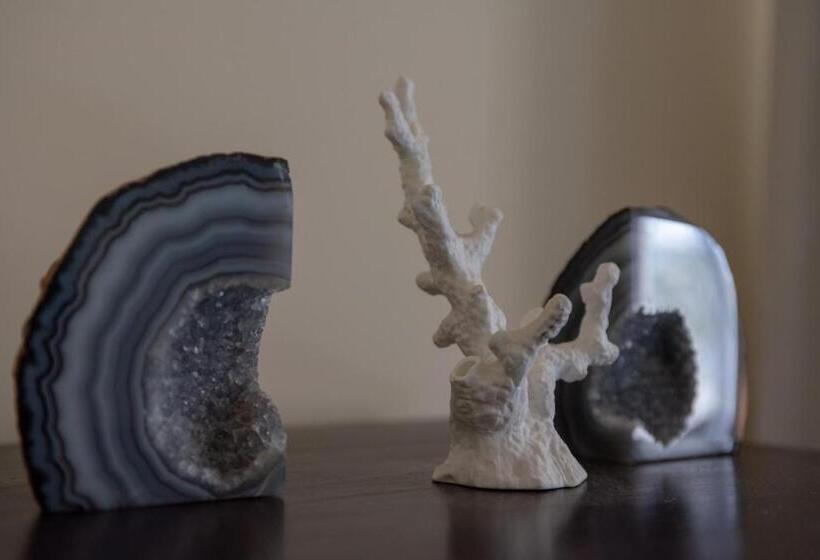 سوئیت 2 خوابه, White Sands Beach Condos