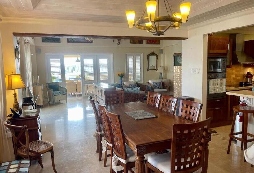1 Bedroom Penthouse Apartment, White Sands Beach Condos