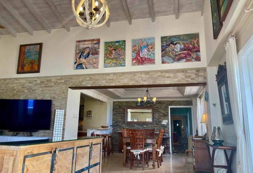 1 Bedroom Penthouse Apartment, White Sands Beach Condos