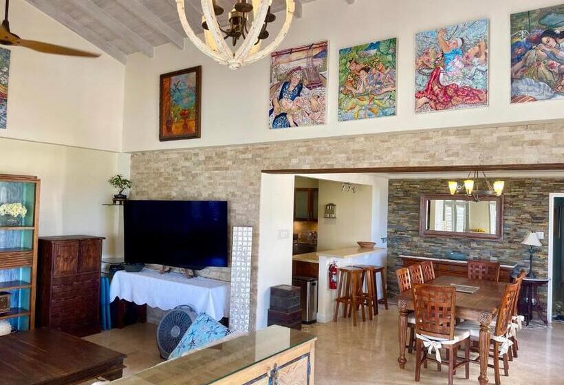 1 Bedroom Penthouse Apartment, White Sands Beach Condos