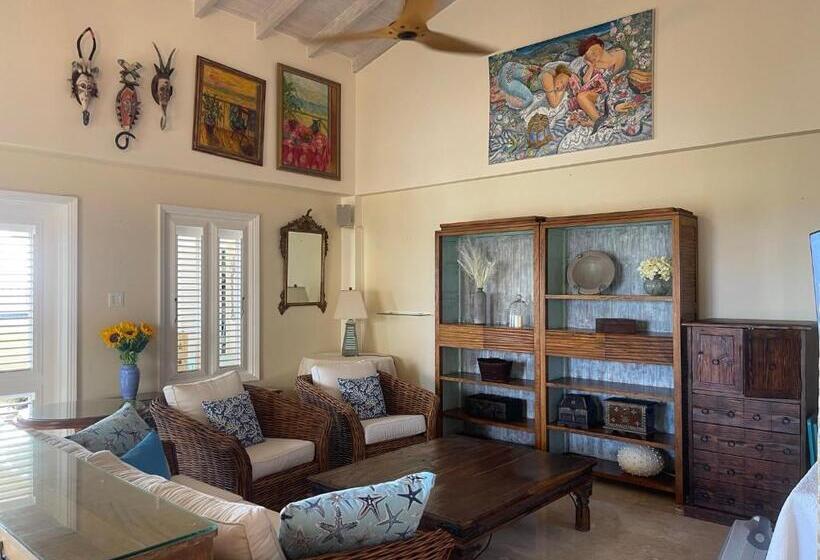 1 Bedroom Penthouse Apartment, White Sands Beach Condos
