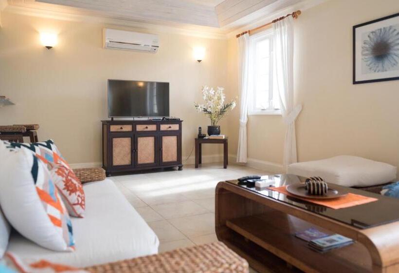 آپارتمان لوکس 2 خوابه, White Sands Beach Condos