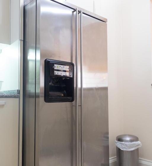 آپارتمان لوکس 2 خوابه, White Sands Beach Condos