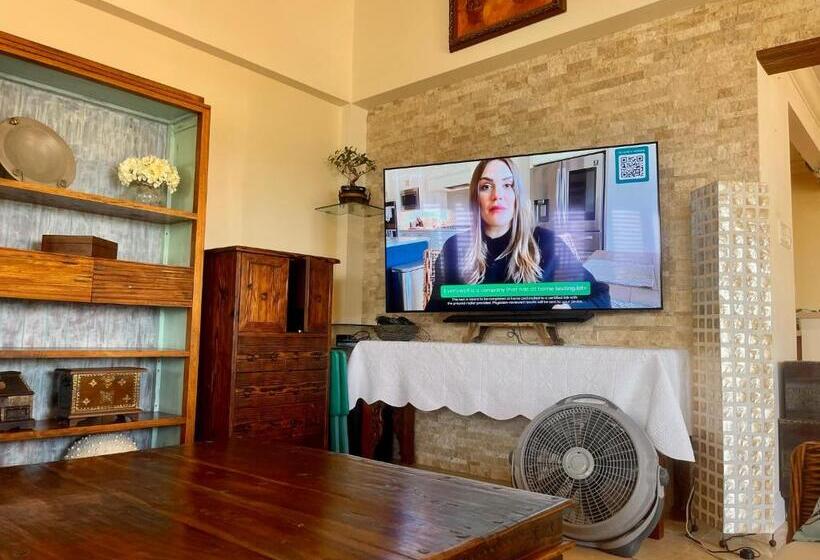1 Bedroom Penthouse Apartment, White Sands Beach Condos