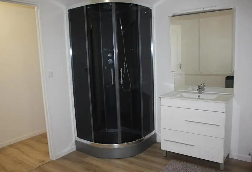 スタンダードルーム, Les Chambres En Champagne