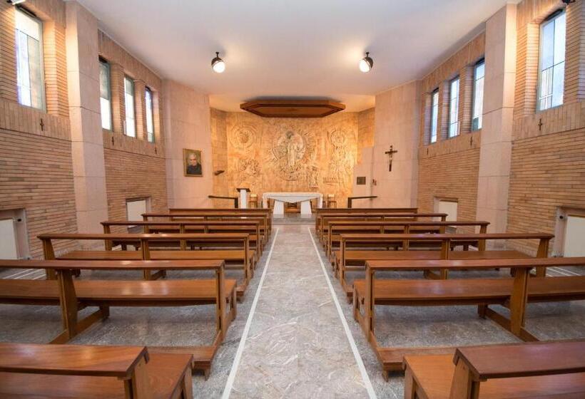 اتاق کلاسیک سه تخته, Ostello San Luigi Orione
