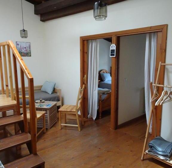 חדר משפחתי, Les Magranes Bed & Breakfast