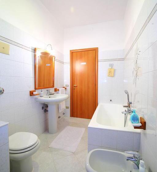 חדר משפחתי, B&b Pontevecchio
