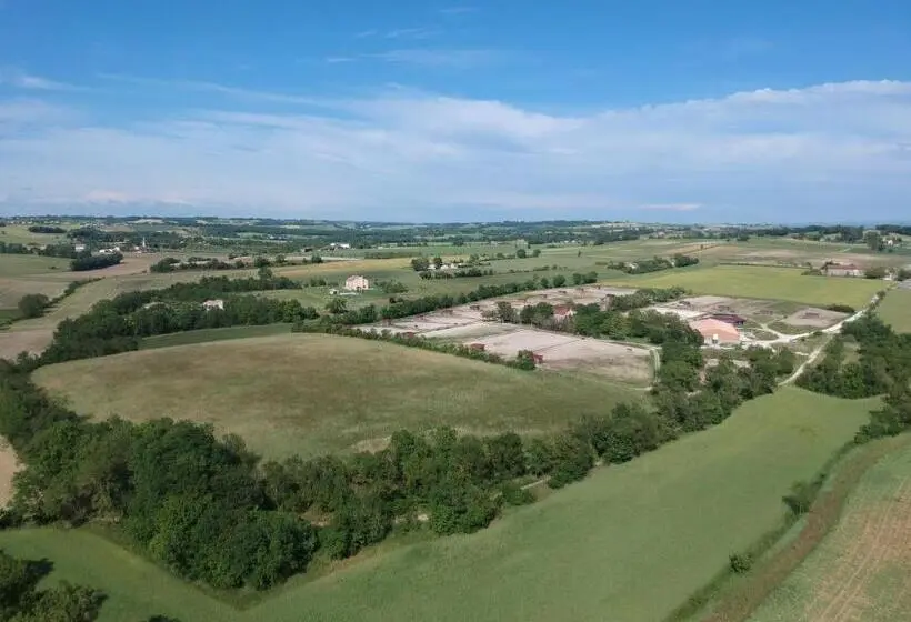 Familie Værelse, Bastide De Luzert