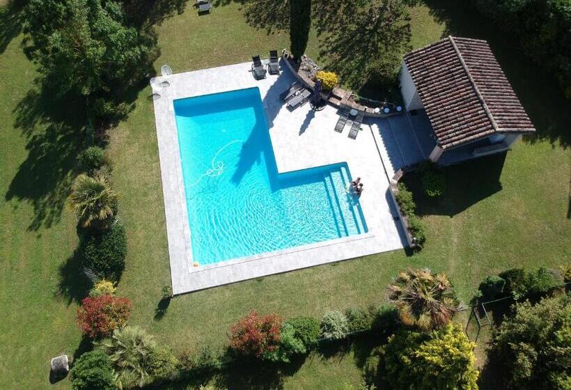 패밀리 룸, Bastide De Luzert