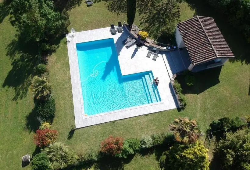 Familie Værelse, Bastide De Luzert