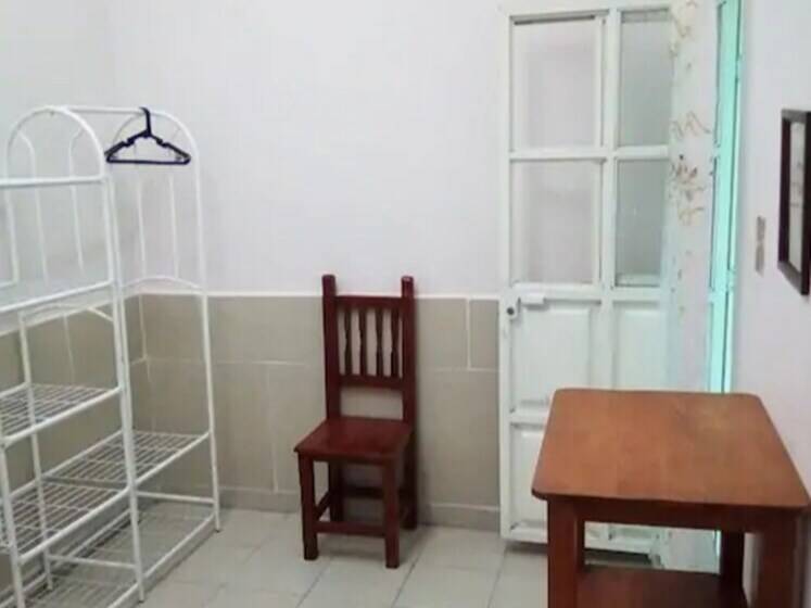 غرفة قياسية فردية, Habitaciones Amuebladas. Poliforum/centro