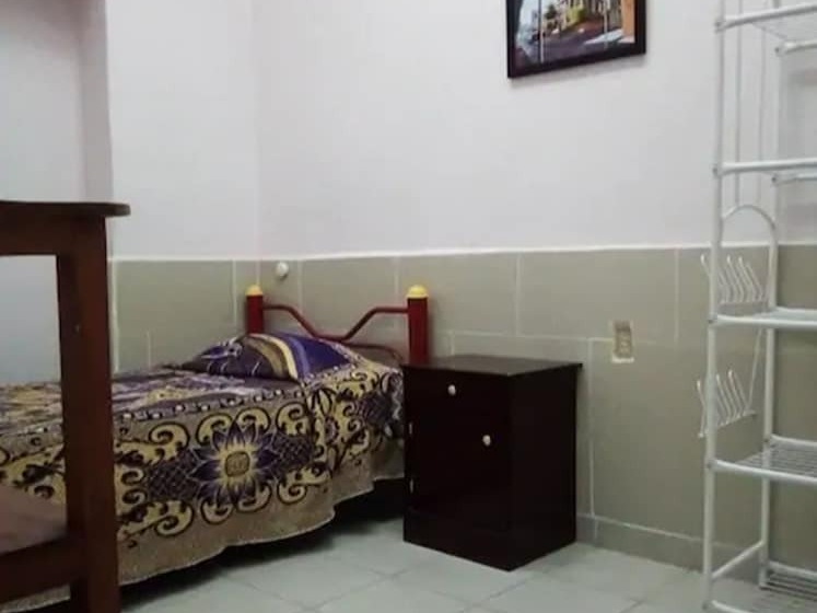 Номер Стандарт Индивидуальный, Habitaciones Amuebladas. Poliforum/centro