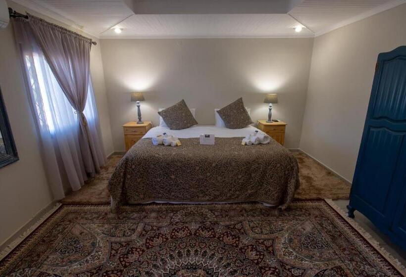 Номер Economy, Pluvio