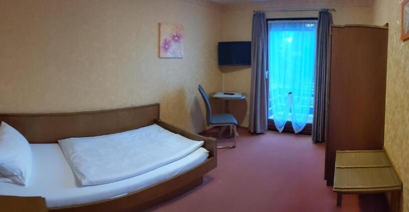 Номер Economy Индивидуальный, Gästehaus Loehnert Gmbh