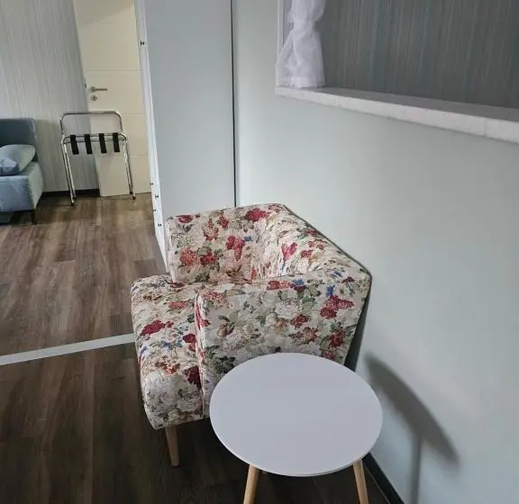 スタンダードトリプルルーム, Gästehaus Loehnert Gmbh