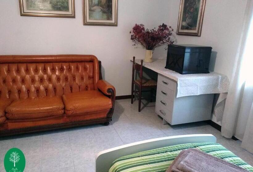 غرفة قياسية حمام مشترك, B&b La Magnolia