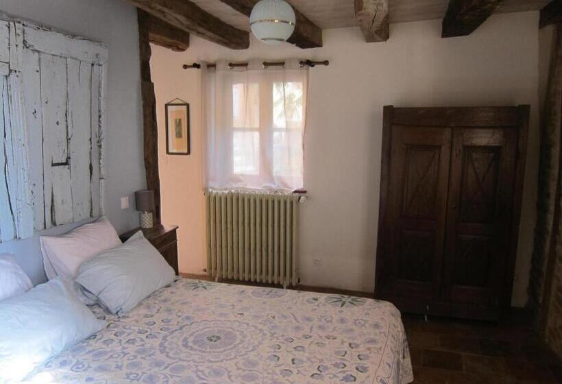 Стандартный Номер Кровать Кинг, La Lauze Et L Anguille