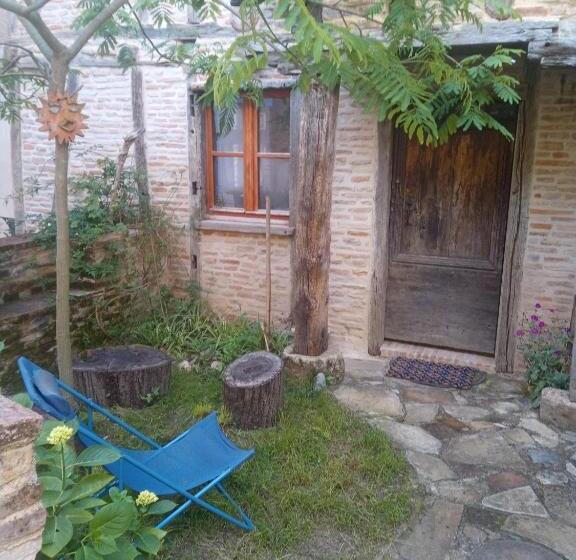 Стандартный Номер Кровать Кинг, La Lauze Et L Anguille