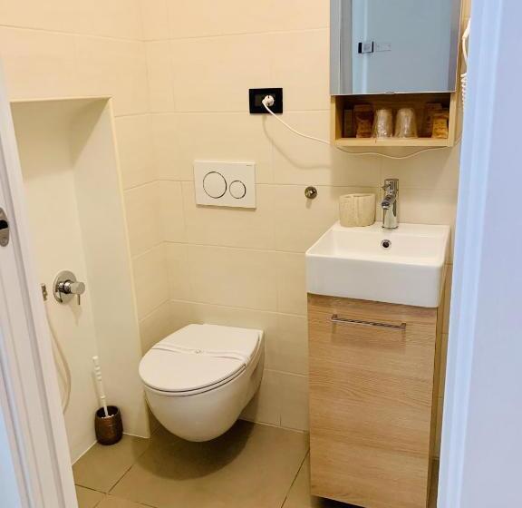 غرفة قياسية, Nontiscordardime