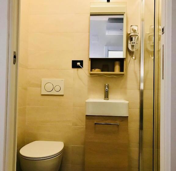 غرفة قياسية فردية, Nontiscordardime