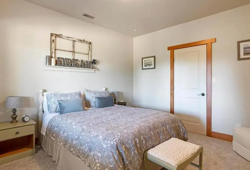 ガーデンビュースタンダードルーム, Shawnigan Hills Guest Suite