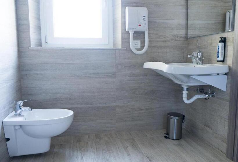 غرفة قياسية, La Casa Del Pellegrino