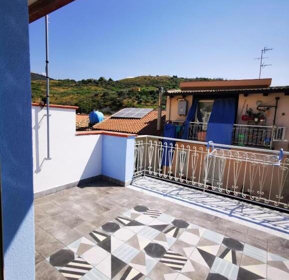 标准间, Alter Ego