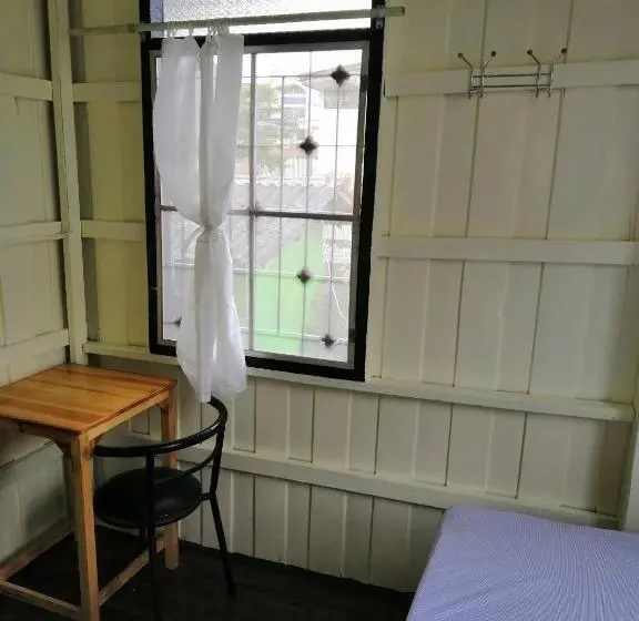 اتاق استاندارد یک تخته با سرویس بهداشتی مشترک, Orchid Guest House