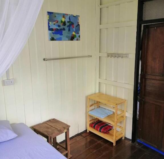 اتاق استاندارد یک تخته با سرویس بهداشتی مشترک, Orchid Guest House