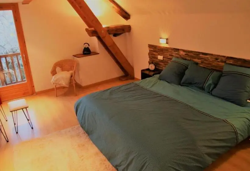 デラックスルーム, Chambres D Hôtes Les Peschiers