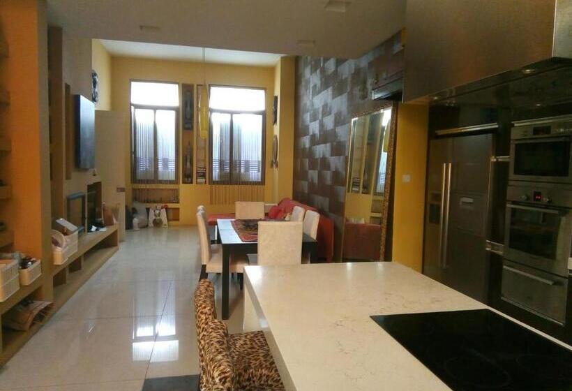 سوییت جونیور لوکس, Sliema La Loggia Suites