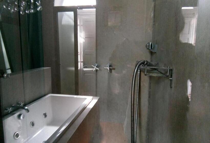 Deluxe Suite King Bed, Sliema La Loggia Suites