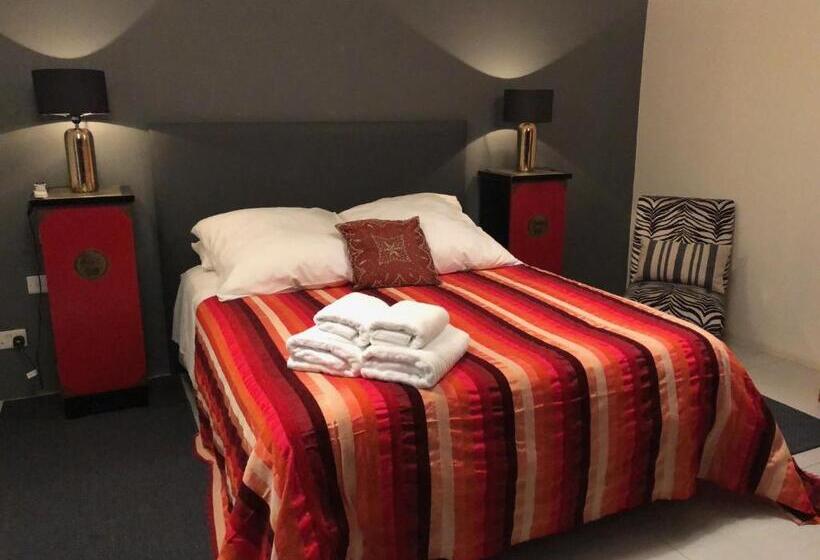 سوییت لوکس, Sliema La Loggia Suites