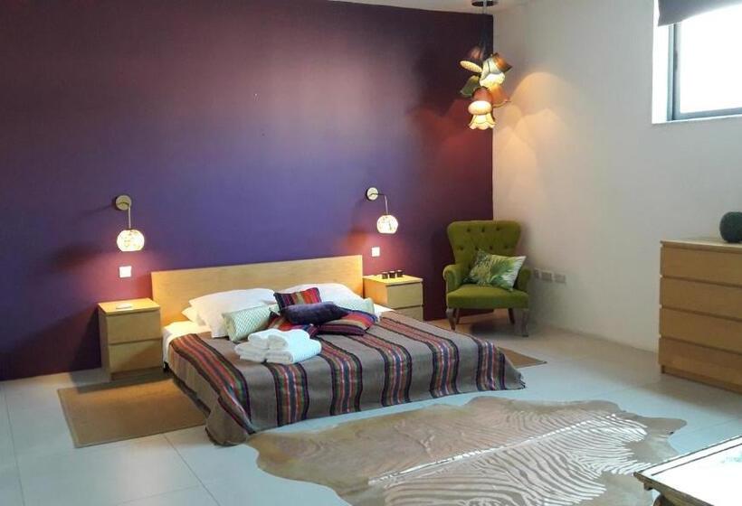 سوییت جونیور لوکس, Sliema La Loggia Suites