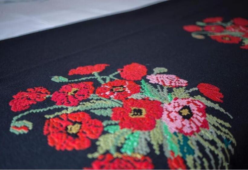 חדר דלוקס, Lughia