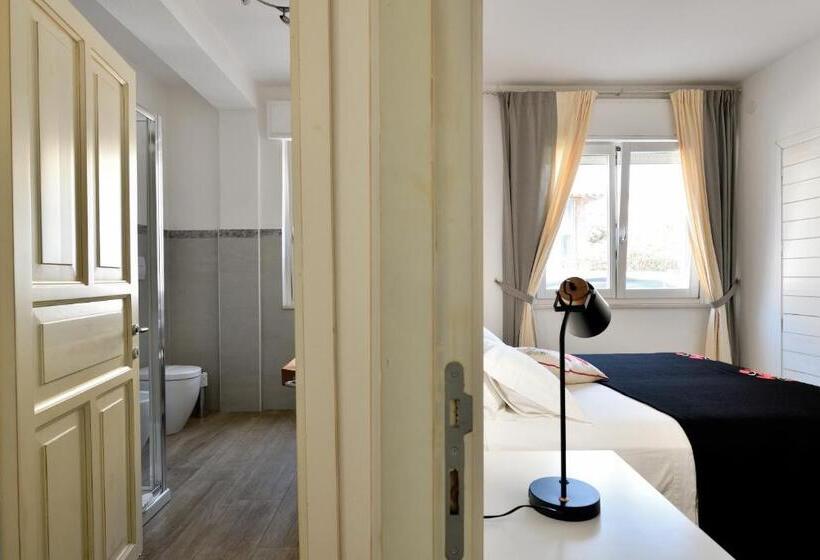 חדר סטנדרט עם מיטת קינג, Lughia