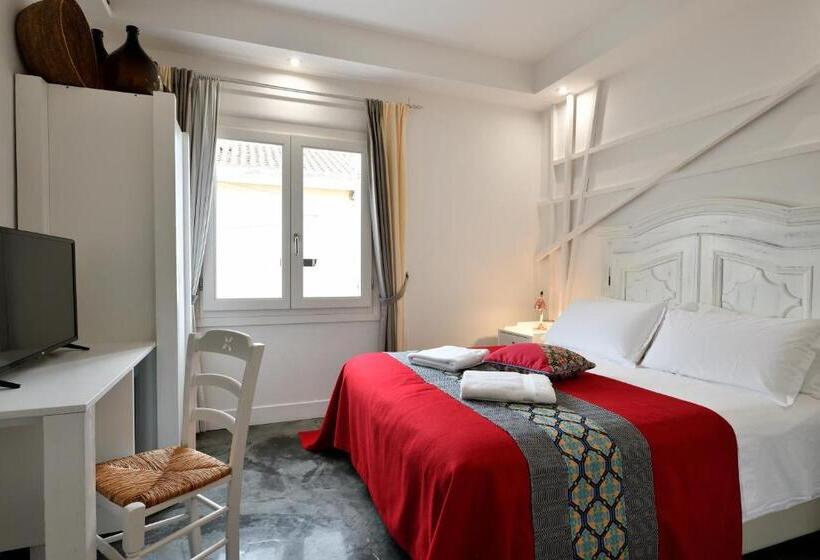 Standard room with outdoor bath, Lughia