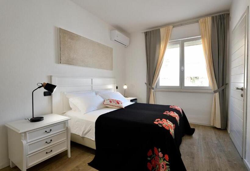 Quarto Estandar Cama King, Lughia