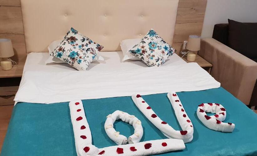 اتاق لوکس, Sea View Hills