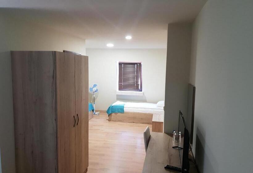 سوئیت خانوادگی اقتصادی, Sea View Hills