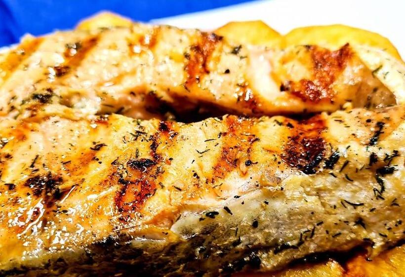 اتاق خانوادگی, Sea View Hills