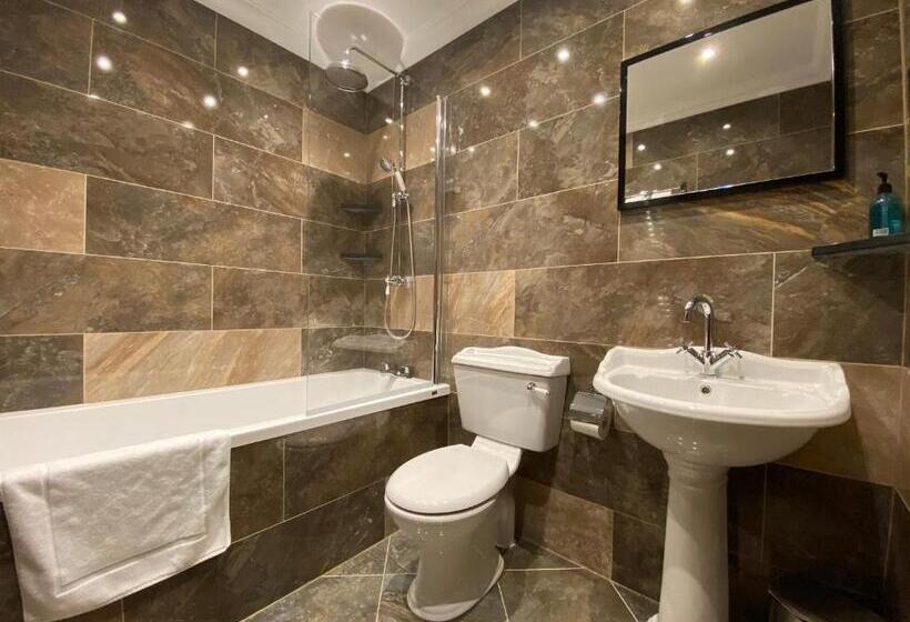 חדר דחוקס עם מיטת קינג, Bridgemill