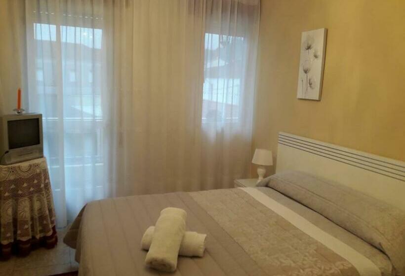 标准间带阳台, Albergue Agarimo