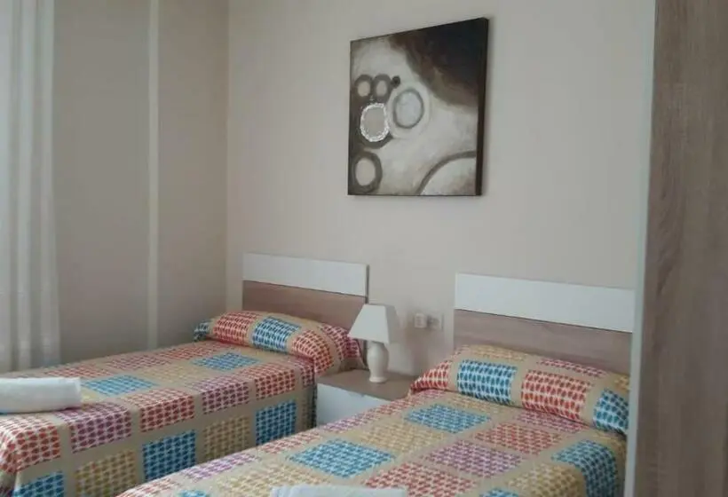 تختخواب در اتاق مشترک, Albergue Agarimo