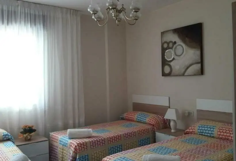 تختخواب در اتاق مشترک, Albergue Agarimo